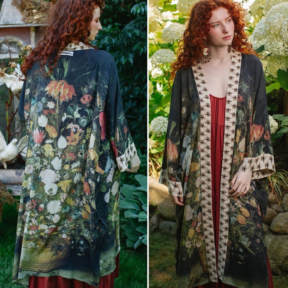 NWT Market of Stars Opera Duster- I Dream of Flowers- Full length bee floral